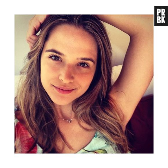 Juliana Paiva, de "Totalmente Demais", não precisa de muito para ficar bonita