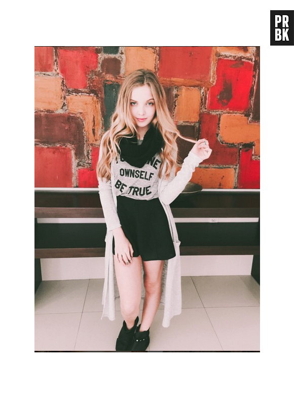 Giovanna Chaves, atriz de "Cúmplices de um Resgate", mostra seus looks nas redes sociais