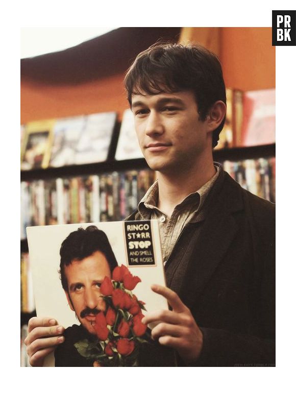 Tom (Joseph Gordon-Levitt), de "500 Dias com Ela", pode ser fofo, mas também é um chatinho grudento e dramático