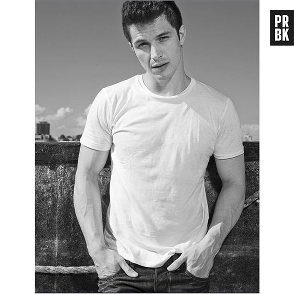 Quem não quer um Rômulo Estrela, de "Além do Tempo", para chamar de seu?