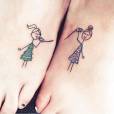 Se você e sua irmã gostarem de tatuagens mais simples, essa é a escolha