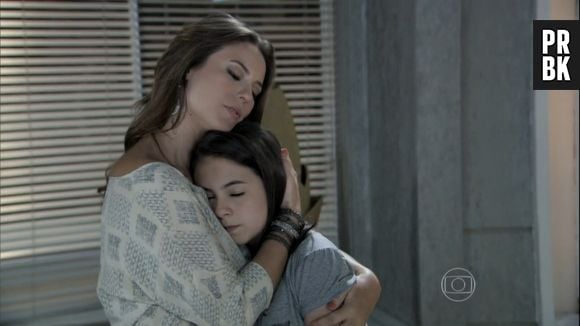 Paulinha (Klara Castanho) tentou saber pela mãe o que seu tio fez contra ela em "Amor à Vida"