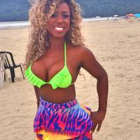 Do "BBB16": Adélia e as fotos sensuais da participante mais extravagante do reality!