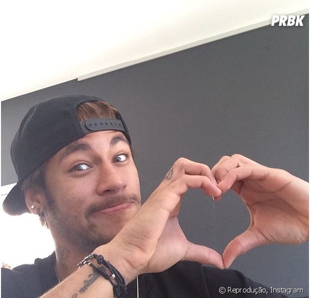 Neymar tira sarro do Dia dos Namorados no Hemisfério Norte: "#fail"