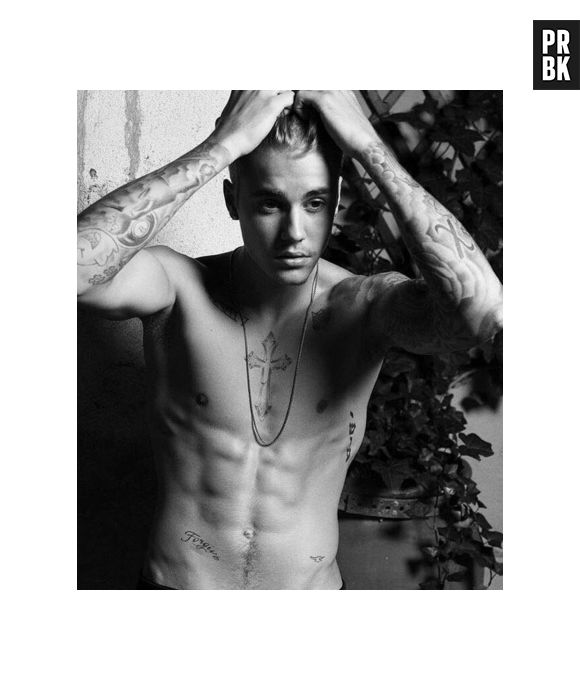 Justin Bieber posa sensual para fotógrafo Karl Legerfeld e fotos são divulgadas!