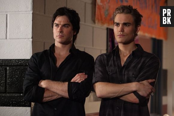 Imagina esbarrar com o Damon (Ian Somerhalder) e o Stefan (Paul Wesley) de "The Vampire Diaries" no Carnaval?