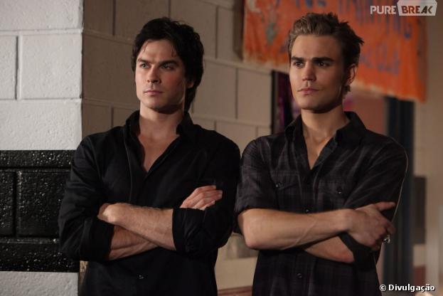 Imagina esbarrar com o Damon (Ian Somerhalder) e o Stefan (Paul Wesley) de "The Vampire Diaries" no Carnaval?