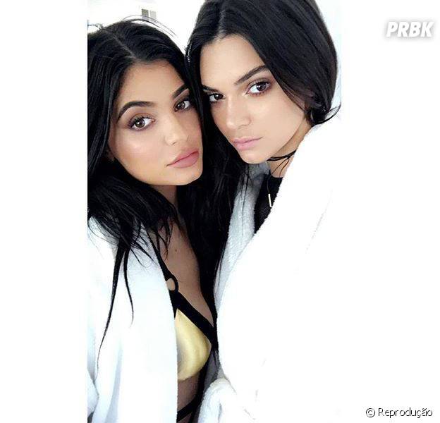 Kendall Jenner E Kylie Jenner Irmãs De Kim Kardashian Vão
