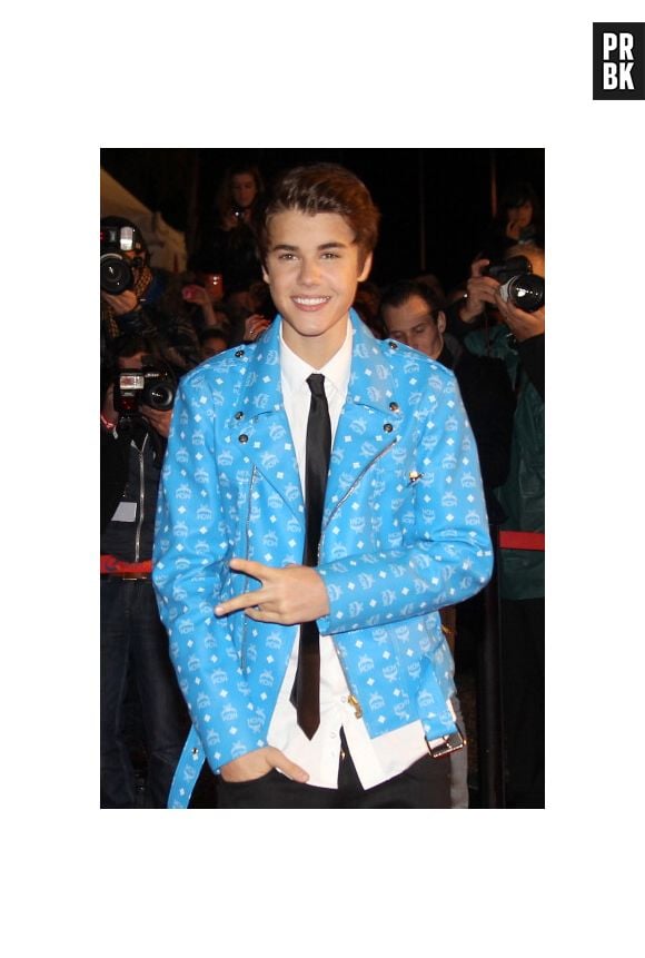 Justin chegando no NRJ Music Awards 2012