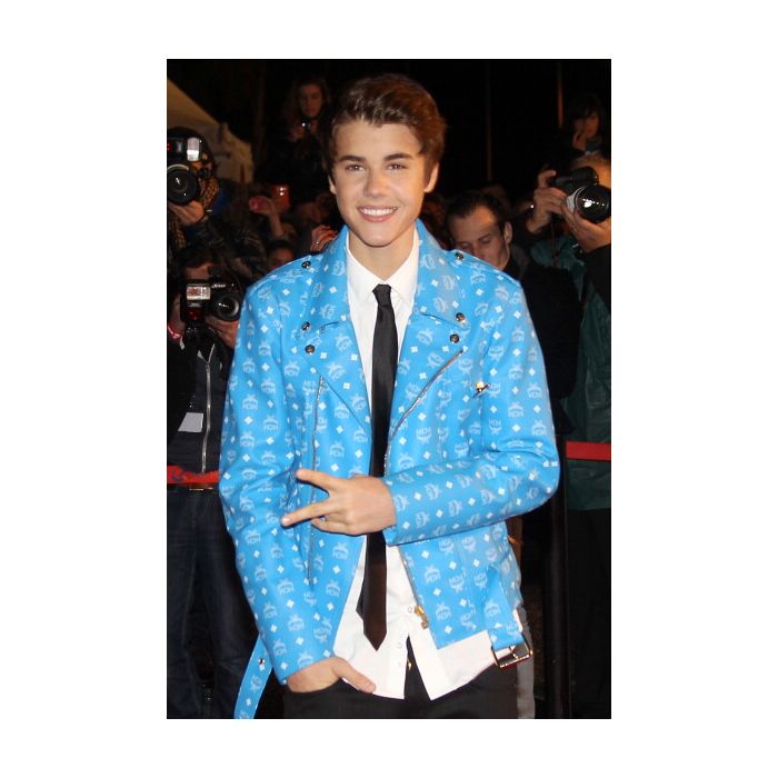 Justin chegando no  NRJ Music Awards 2012 