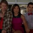 Episódio "Trio" de "Glee": Sam (Chord Overstreet), Blaine (Darren Criss) e Tina (Jenna Ushkowitz) cantando "Jumping' Jumping'
