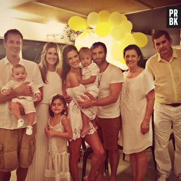 Saca só que linda a família da top Alessandra Ambrosio