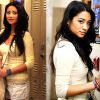 De "Pretty Little Liars", Emily Fields (Shay Mitchell) aposta no conforto e tem um look mais basiquinho