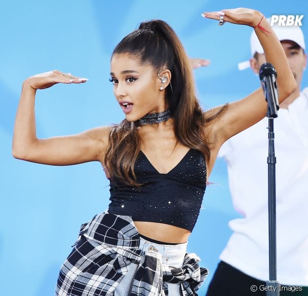 Novidade na área! Ariana Grande libera a inédita "Voodoo Love" e uma nova versão de "Honeymoon Avenue"