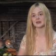  Elle Fanning, que interpreta Aurora, garante que "Mal&eacute;vola" &eacute; mais que um conto de fadas 