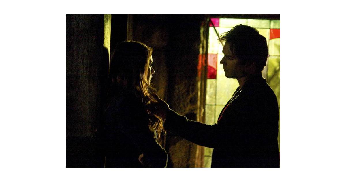 Em The Vampire Diaries Damon Ian Somerhalder E Elena