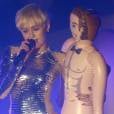  Miley Cyrus causou em um show em Londres, na Inglaterra, no &uacute;ltimo s&aacute;bado (10) 