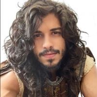 Douglas Sampaio, de "A Terra Prometida", comenta desafio de substituir "Os Dez Mandamentos"