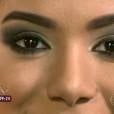  Olha a diferen&ccedil;a de um olho para o outro! Anitta comenta sobre maquiagem! 