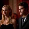 Caroline (Candice Accola) sempre conta com Stefan (Paul Wesley) para tudo em "The Vampire Diaries"