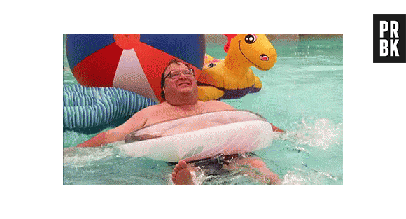 Não faz dieta mas curte muito aquela piscina!