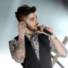 Zayn Malik, do One Direction, aparece acendendo cigarro de maconha em vídeo