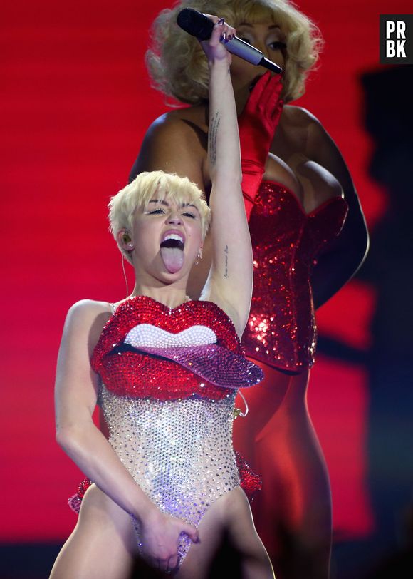 Sabia que Miley Cyrus se chama Destiny Hope?