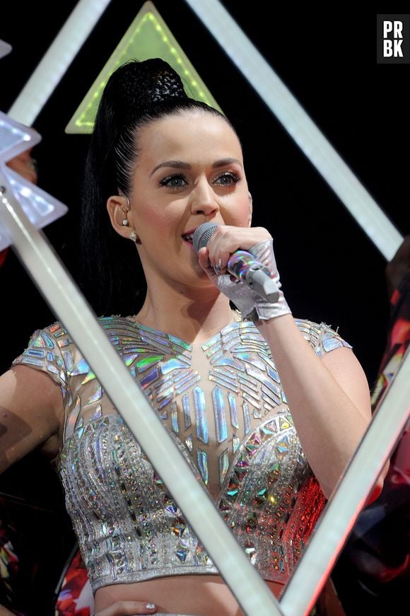 Katheryn Elizabeth Hudson é o nome verdadeiro de Katy Perry