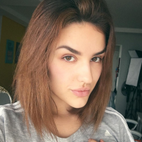 Kéfera no Youtube: 5 desafios que provam que a zoeira dela não tem limites!