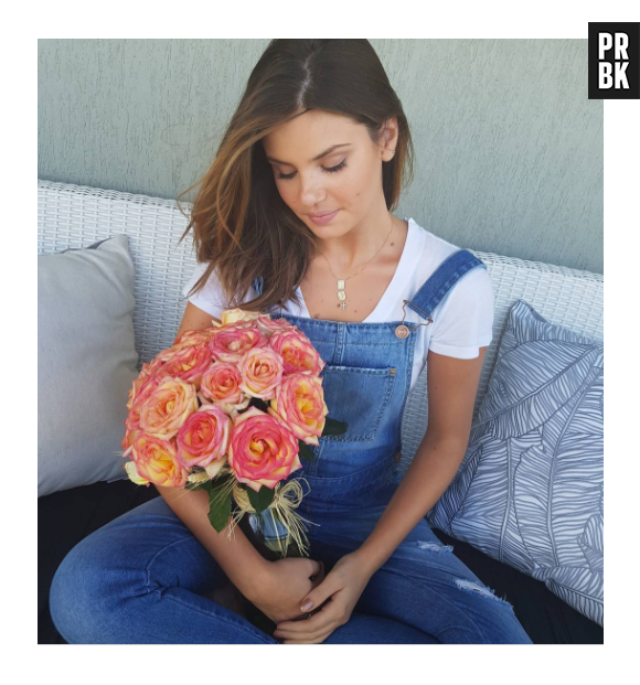 Camila Queiroz é canceriana e super romântica!