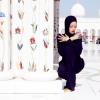 Rihanna compartilhou as fotos que fez no templode Abu Dhabi, no último sábado 19 de outubro de 2013