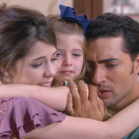 Novela "Carinha de Anjo": Dulce Maria (Lorena Queiroz) volta a andar por causa de Cecília!