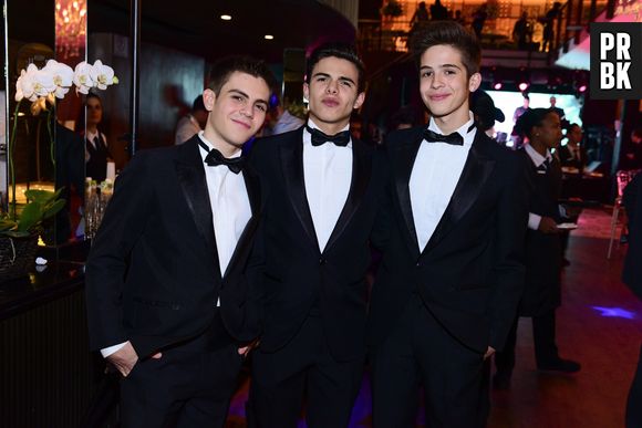 Thomaz Costa e João Guilherme também se encontraram no aniversário de 15 anos da Fernanda Concon