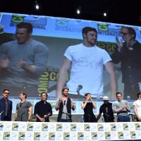 Elenco de "Os Vingadores 2" leva público da Comic-Con ao delírio