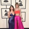 Selena e Taylor posam para foto