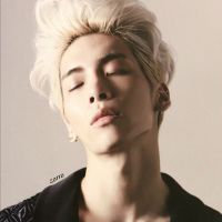 Jonghyun, do SHINee, deixou carta de suicídio para amiga: "Depressão me engoliu"