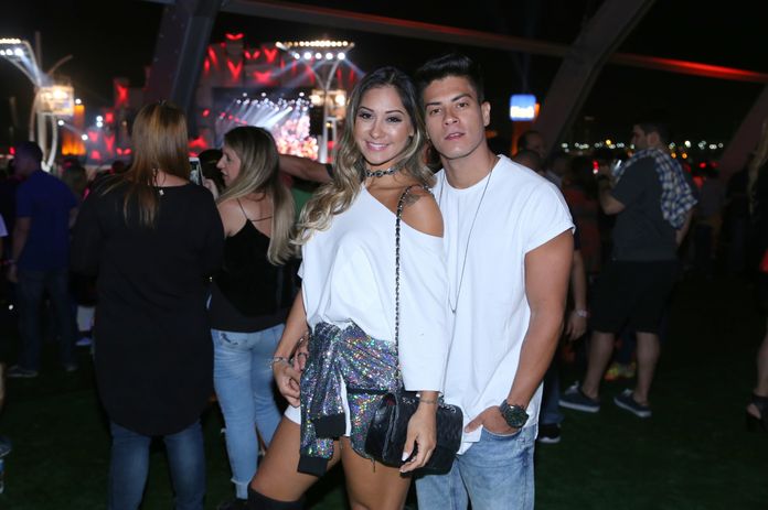 Arthur Aguiar Fala Sobre Casamento Surpresa Com Mayra Cardi E