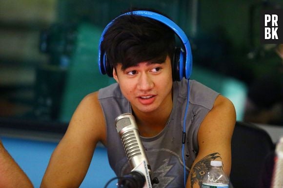 Calum Hood é o baixista do 5 Seconds of Summer