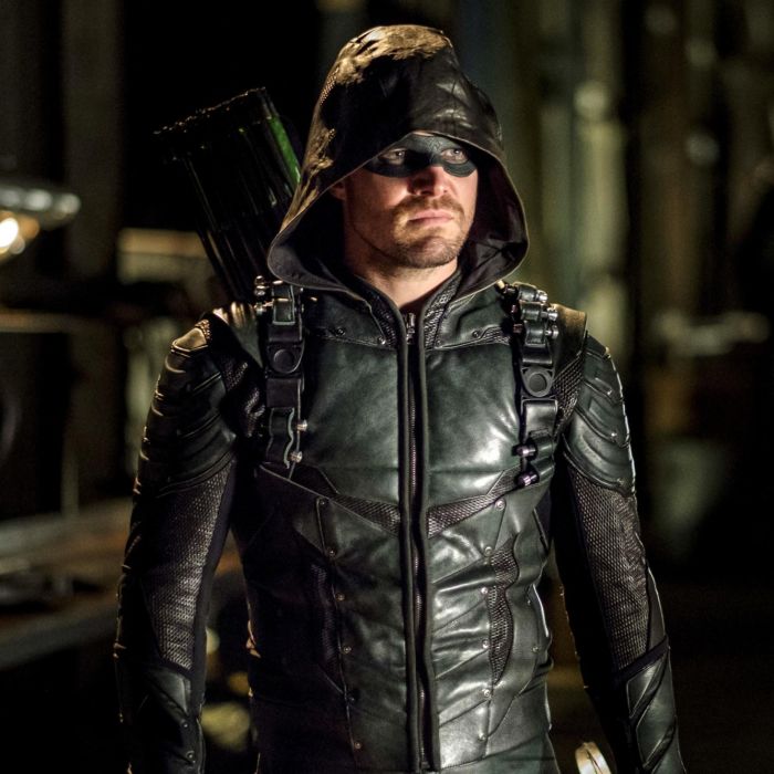 Oliver Queen (Stephen Amell) passa por momentos tensos em novo teaser da 7ª temporada de &quot;Arrow&quot;