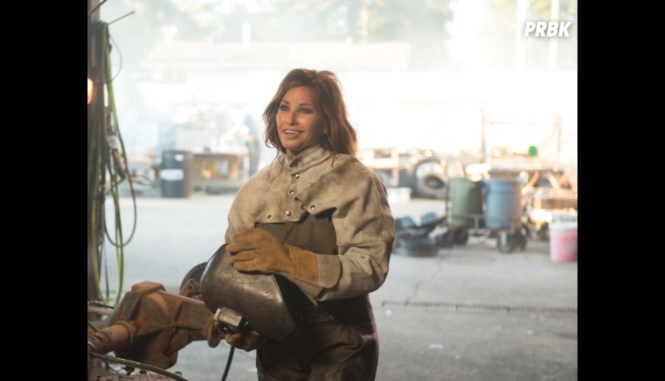 Em Riverdale Confira As Primeiras Imagens De Jellybean Trinity Likins E Gladys Gina Gershon Purebreak