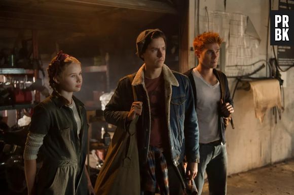 Em "Riverdale": Jughead (Cole Sprouse) e Archie (KJ Apa) seguem caminhos diferentes em novo episódio