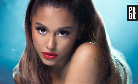 Ariana Grande ainda está de luto pelas vítimas do atentado à Manchester