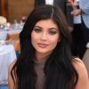 Kylie Jenner é superada por ovo na foto mais curtida do Instagram