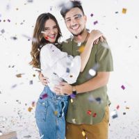 Juliana Paiva está belíssima no clipe de Pedro Thomé, "Não Desiste de Mim"!