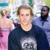 Justin Bieber e Hailey Baldwin adiaram casamento para que família e amigos consigam chegar a tempo