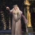  Harry Potter n&atilde;o seria quem &eacute; se n&atilde;o fosse pelos ensinamentos de Alvo Dumbledore 