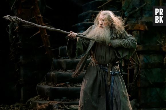 A barba e os cabelos brancos de Gandalf revelam o tamanho da experiência do mago