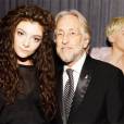Miley Cyrus fez um Photobomb "sem querer querendo" com a cantora Lorde