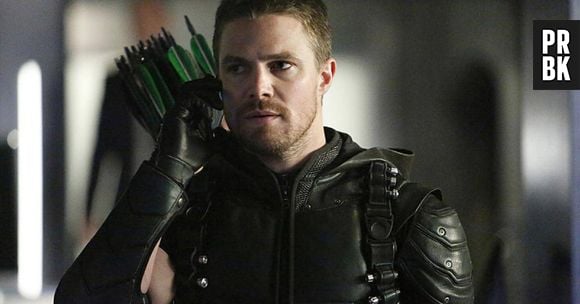 Em "Arrow", Oliver (Sptehen Amell) contou com retornos