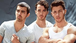 Os Jonas Brothers podem estar preparando uma grande volta após seis anos separados, diz site